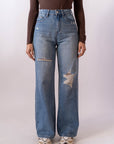 Jeans Straight Con Rotture