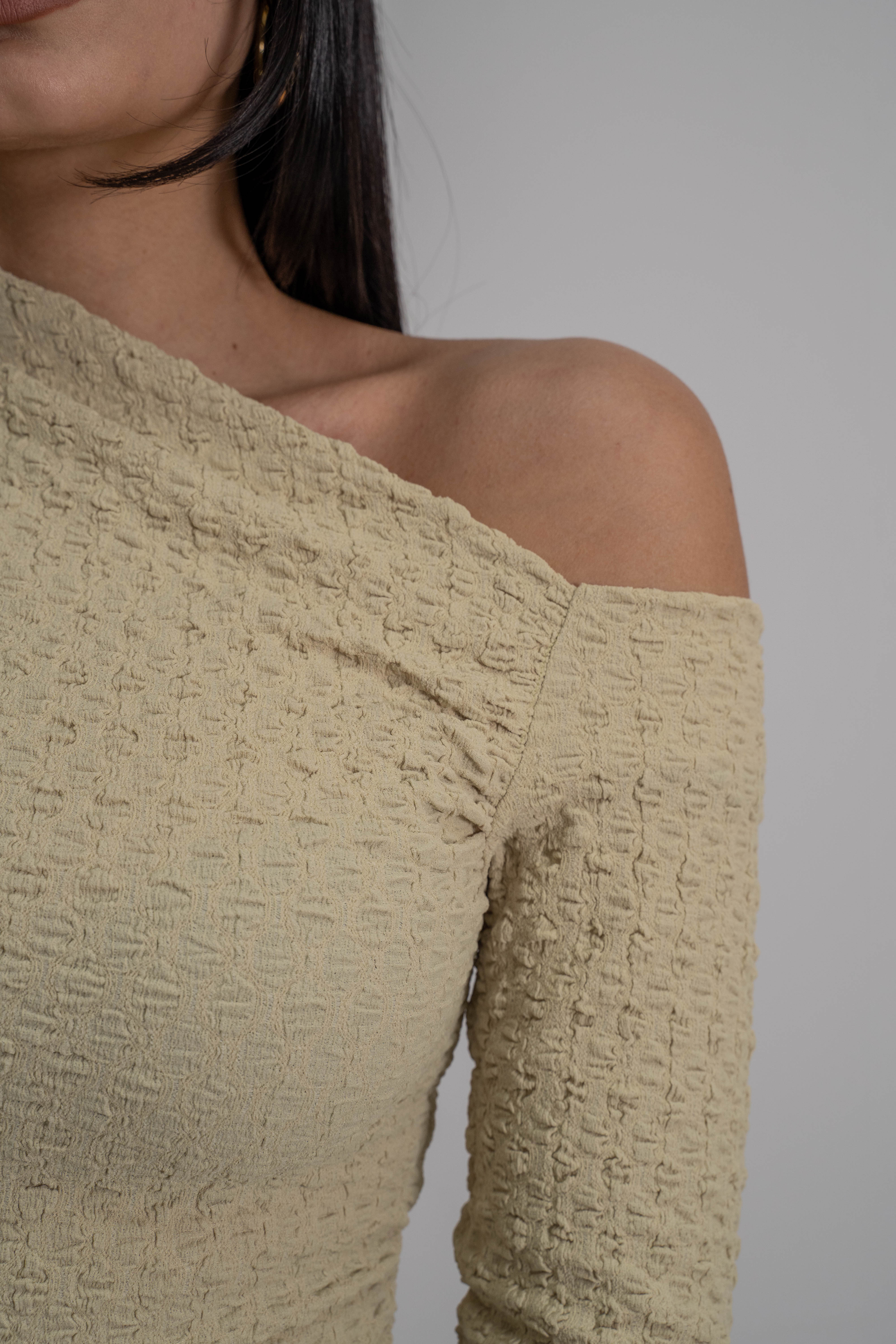 Maglia Scollo Asimmetrico Ester