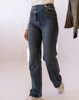 Jeans Con Abbottonatura Trasversale