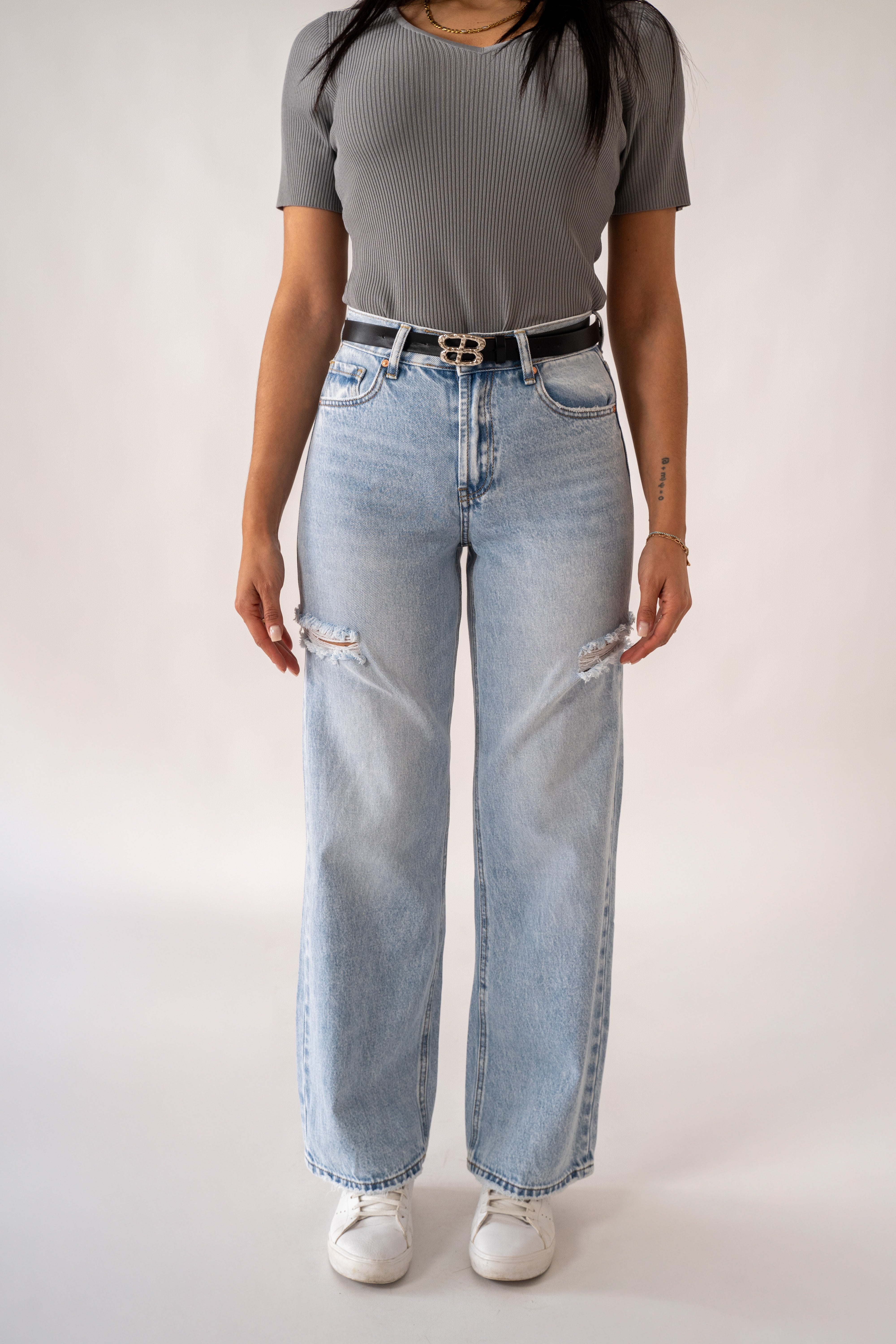 Jeans Con Rotture Laterali