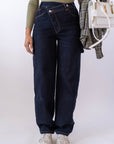 Jeans Baggy Con Abbottonatura Trasversale