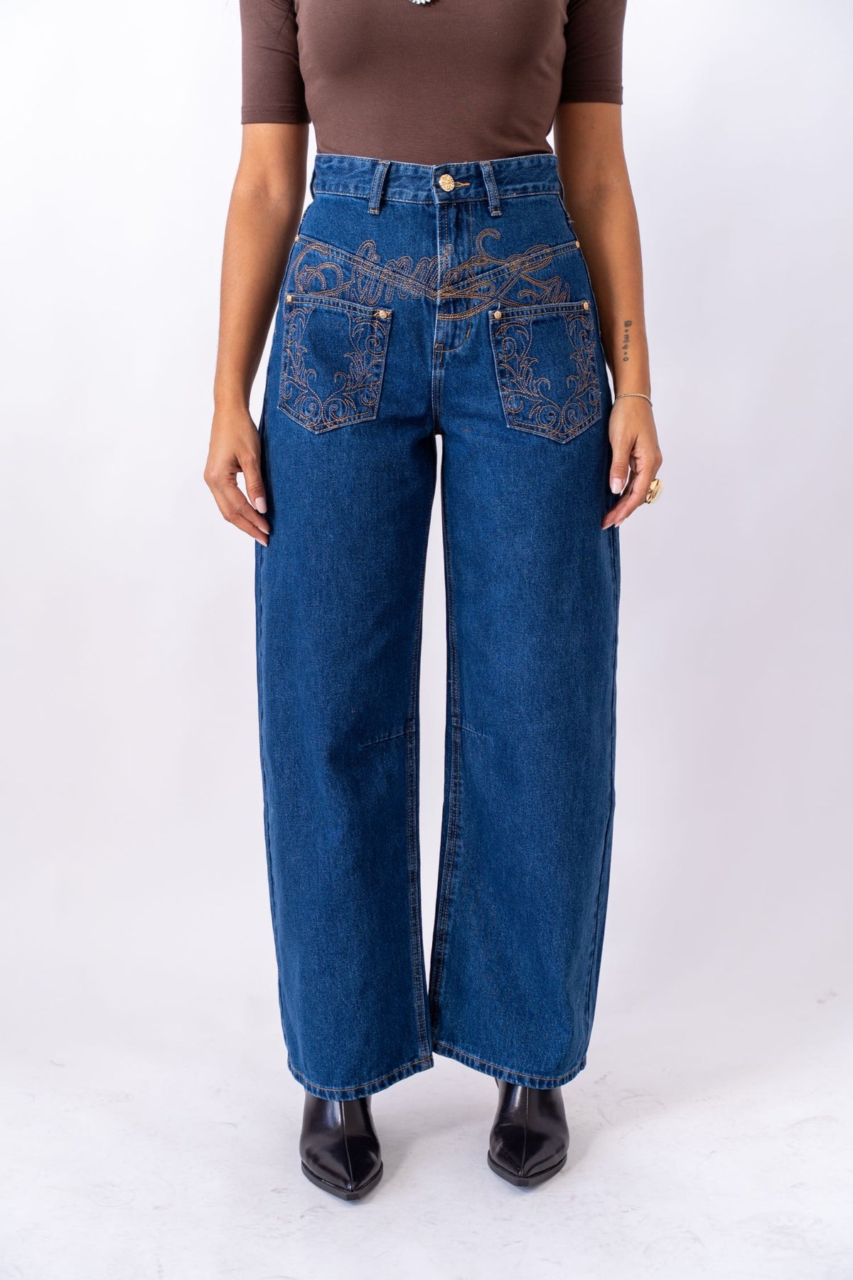 Jeans Ballon Con Ricamo