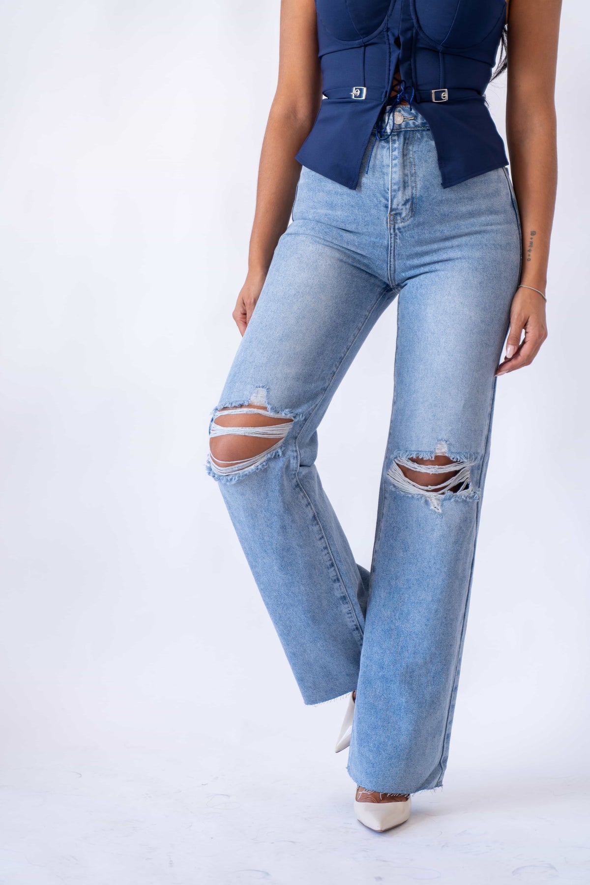 Jeans Wide Leg Con Rotture