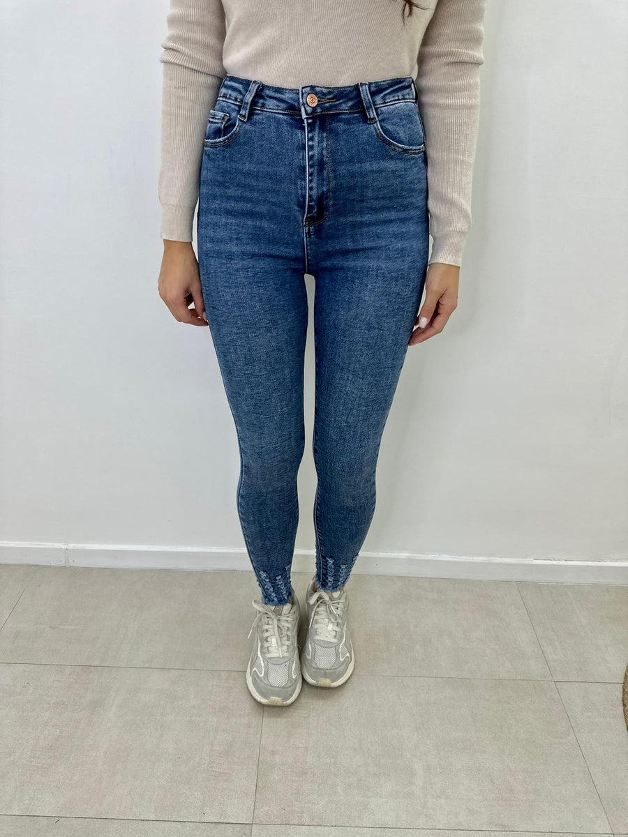 Jeans Skinny Con Orlo Sfrangiato