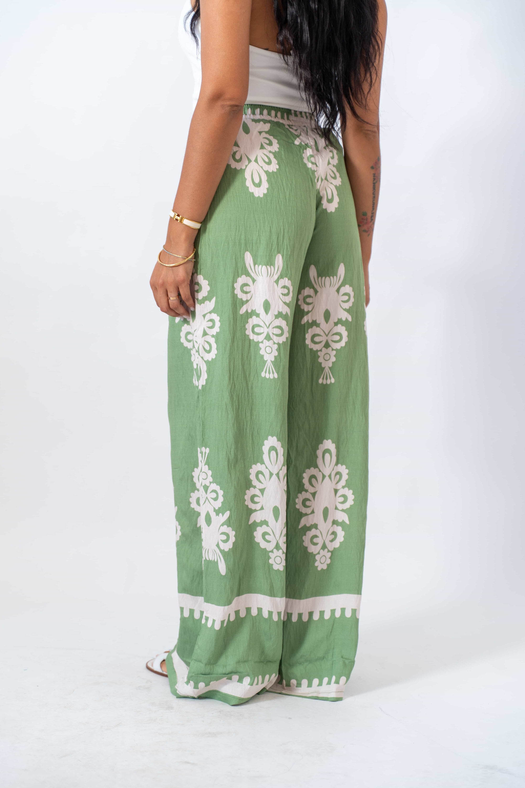 Pantalone Greece