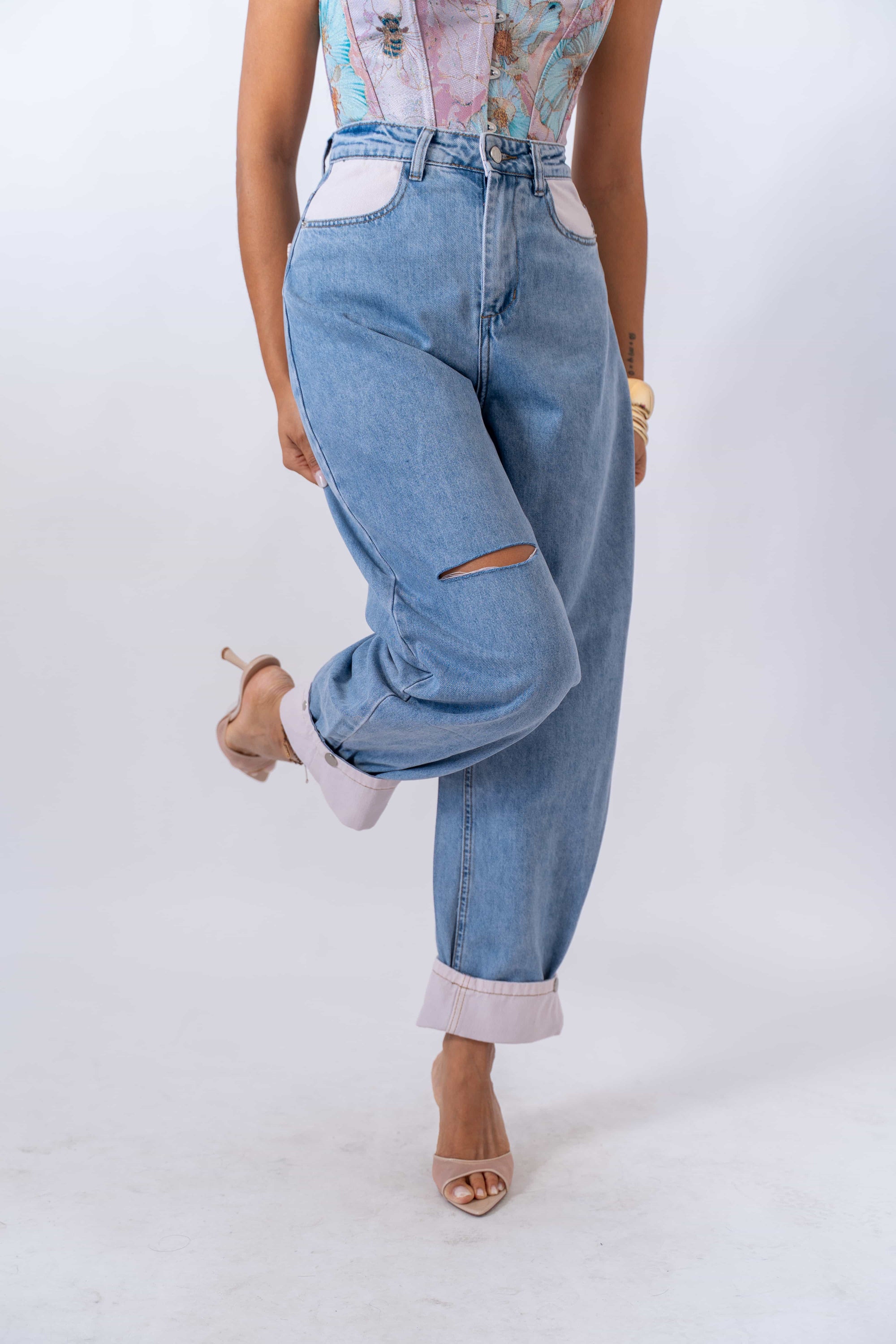 Jeans Con Tasca Rosa
