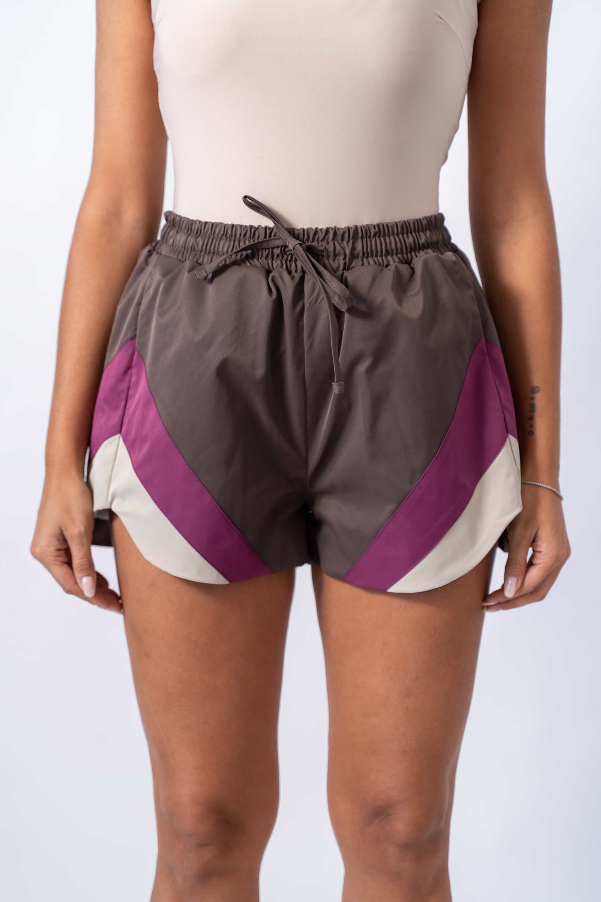 Shorts Astract