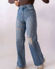 Jeans Straight Con Rotture