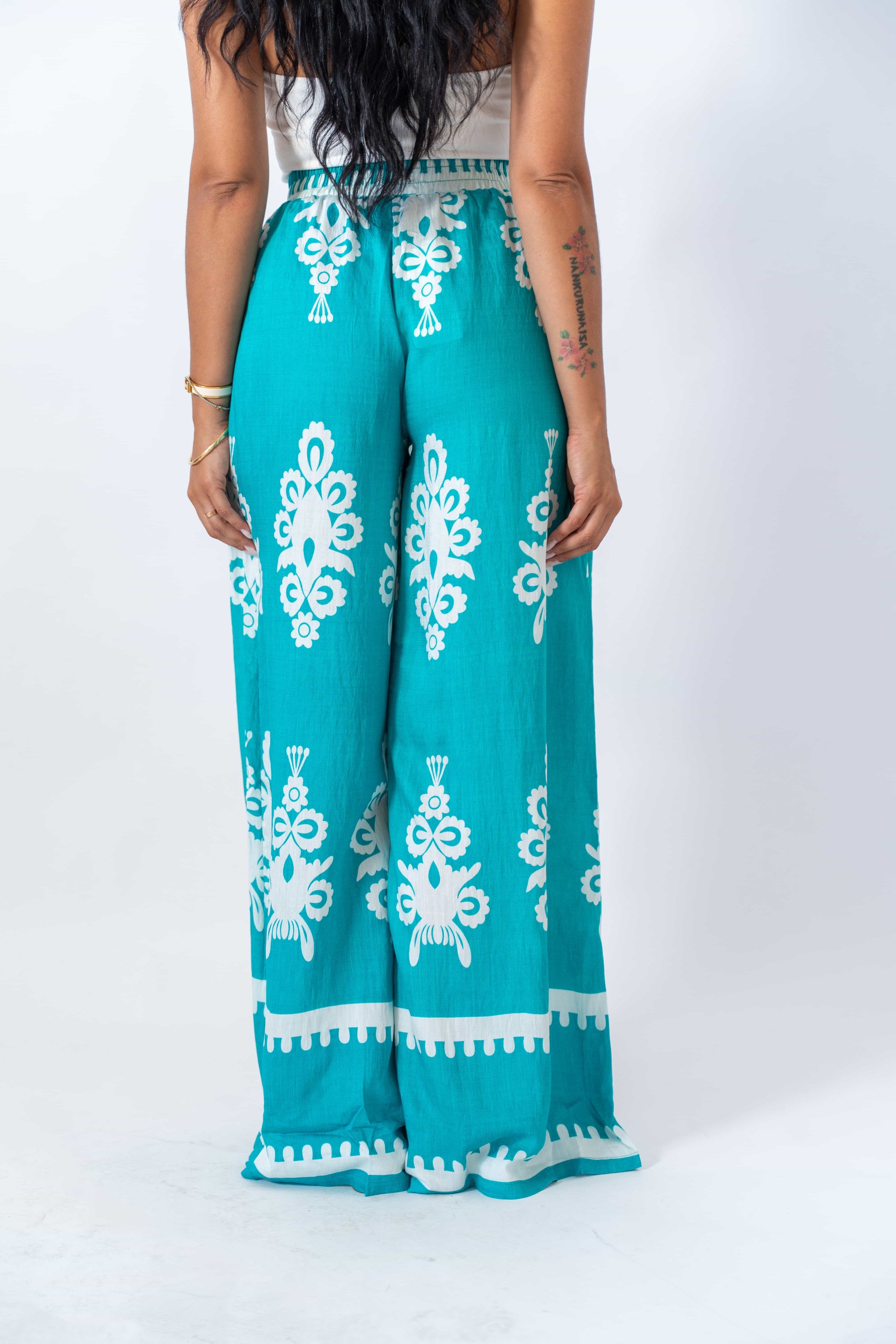 Pantalone Greece