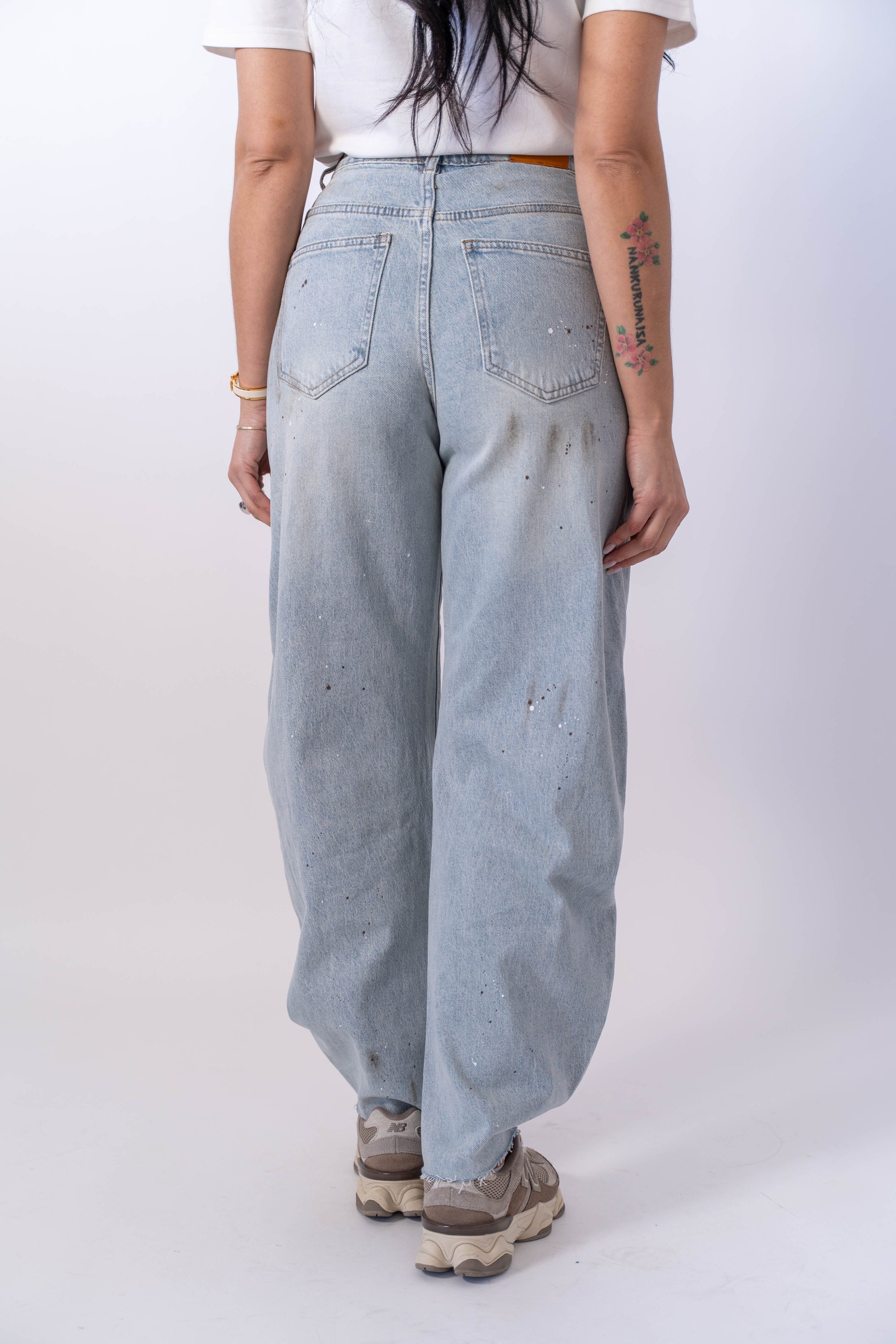 Jeans Balloon Con Orlo Sfrangiato