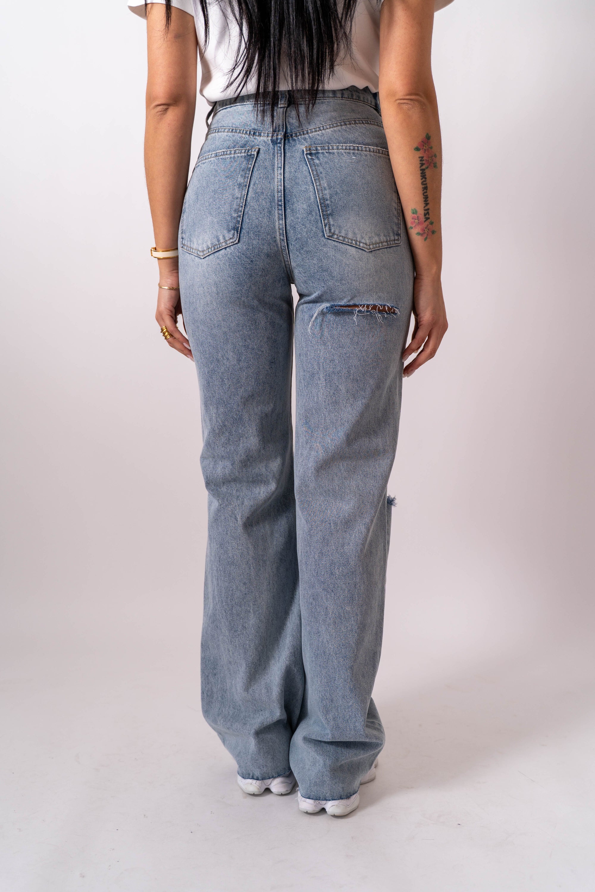 Jeans Wide Leg Con Rotture - Stylish Moda