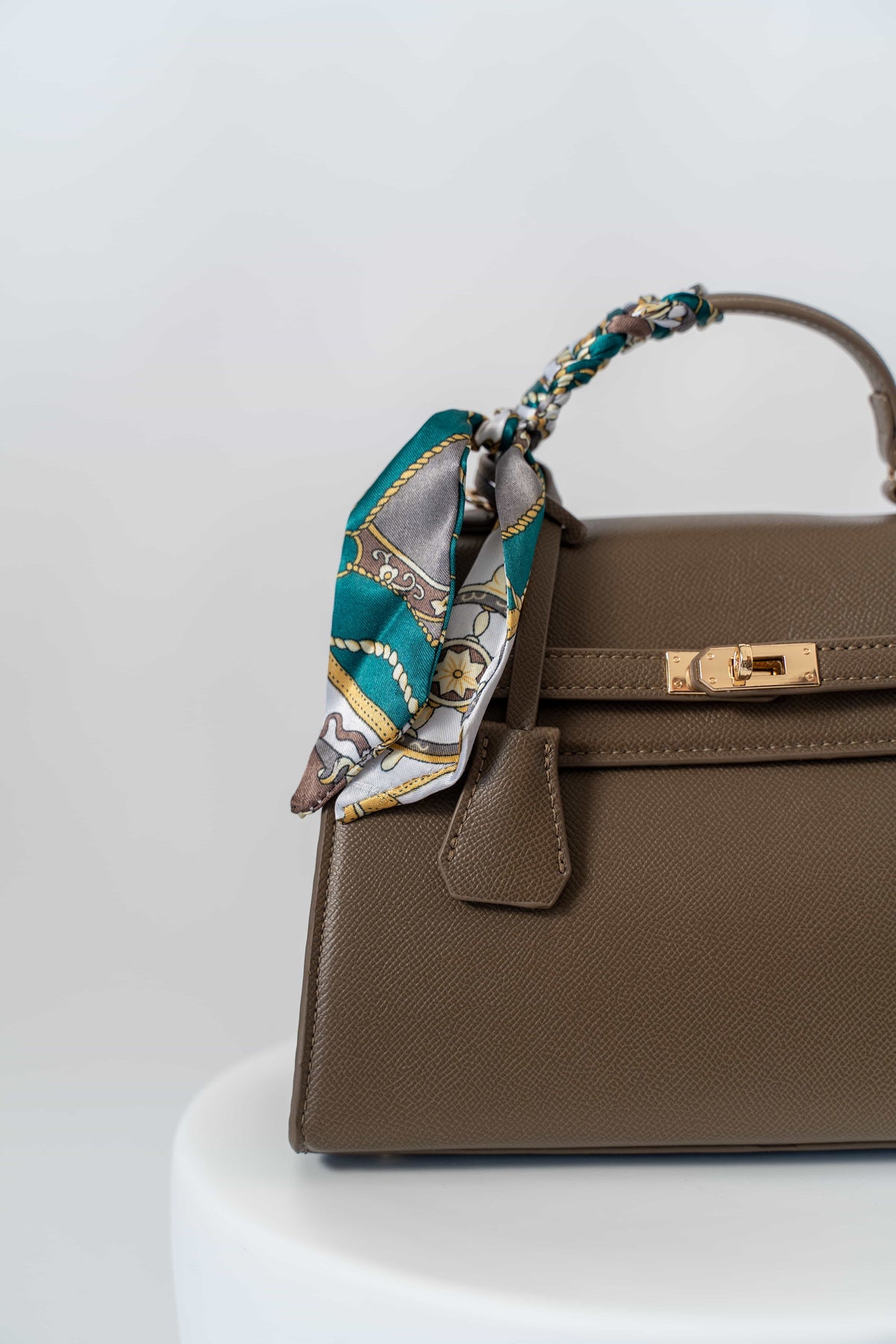 Borsa A Mano Con Foulard