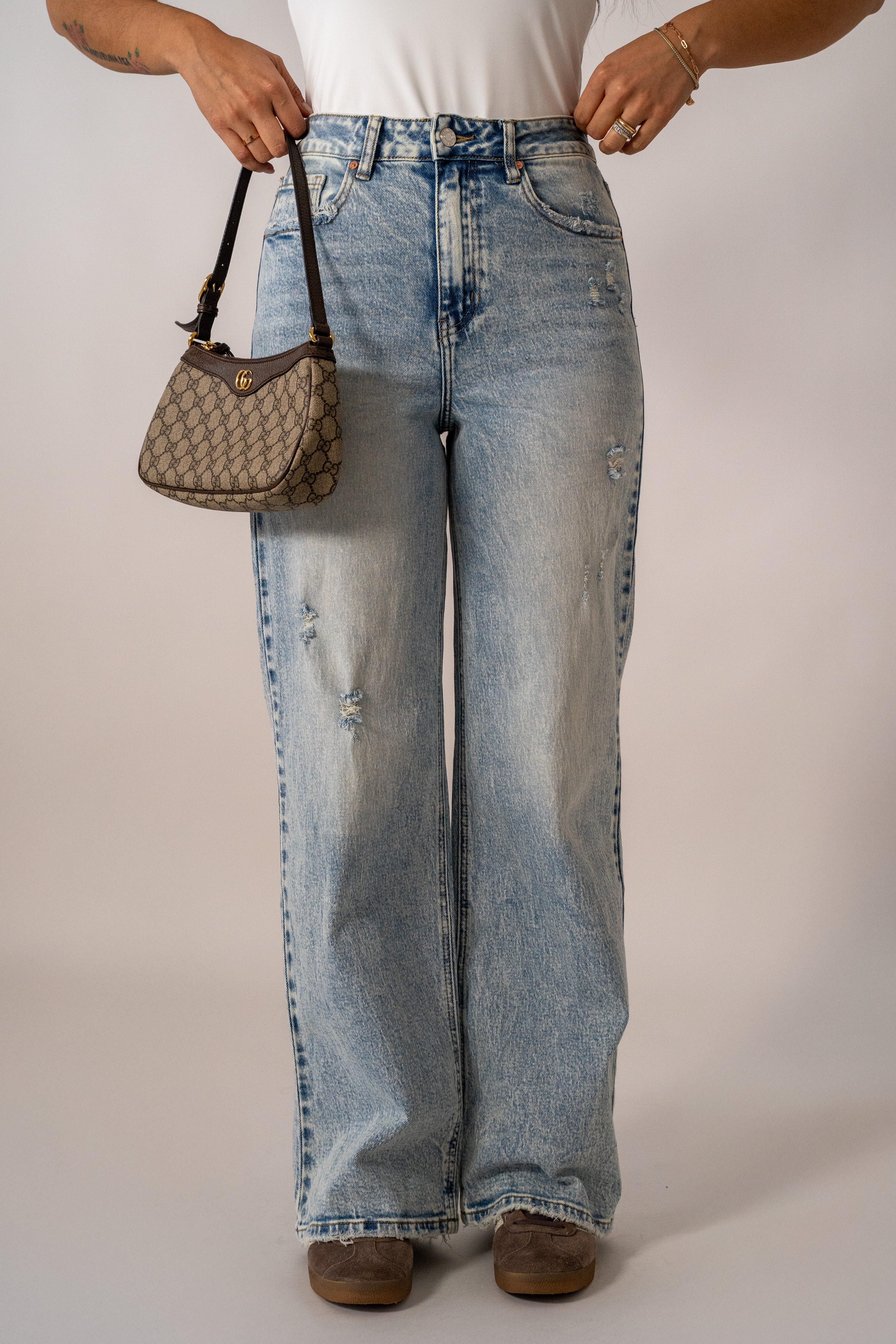 Jeans Con Rotture