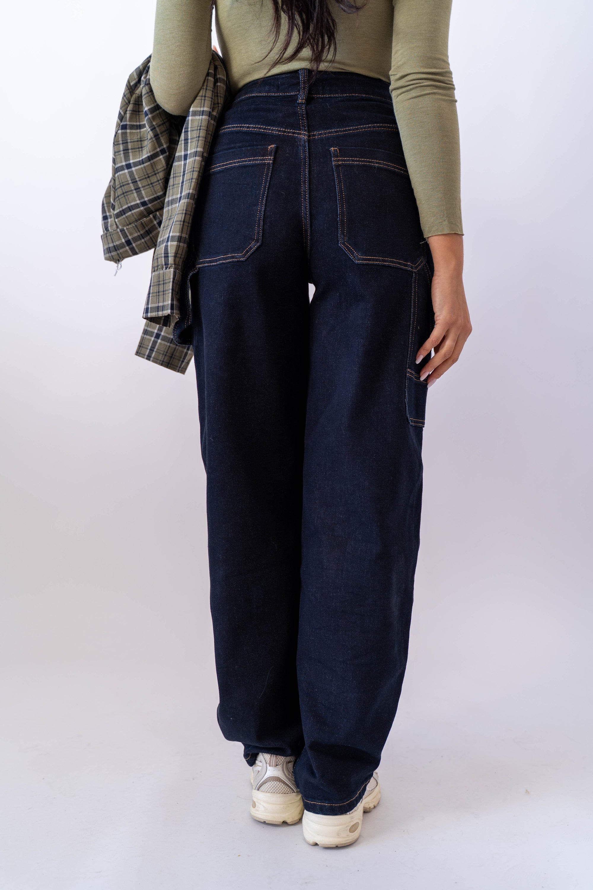 Jeans Baggy Con Abbottonatura Trasversale