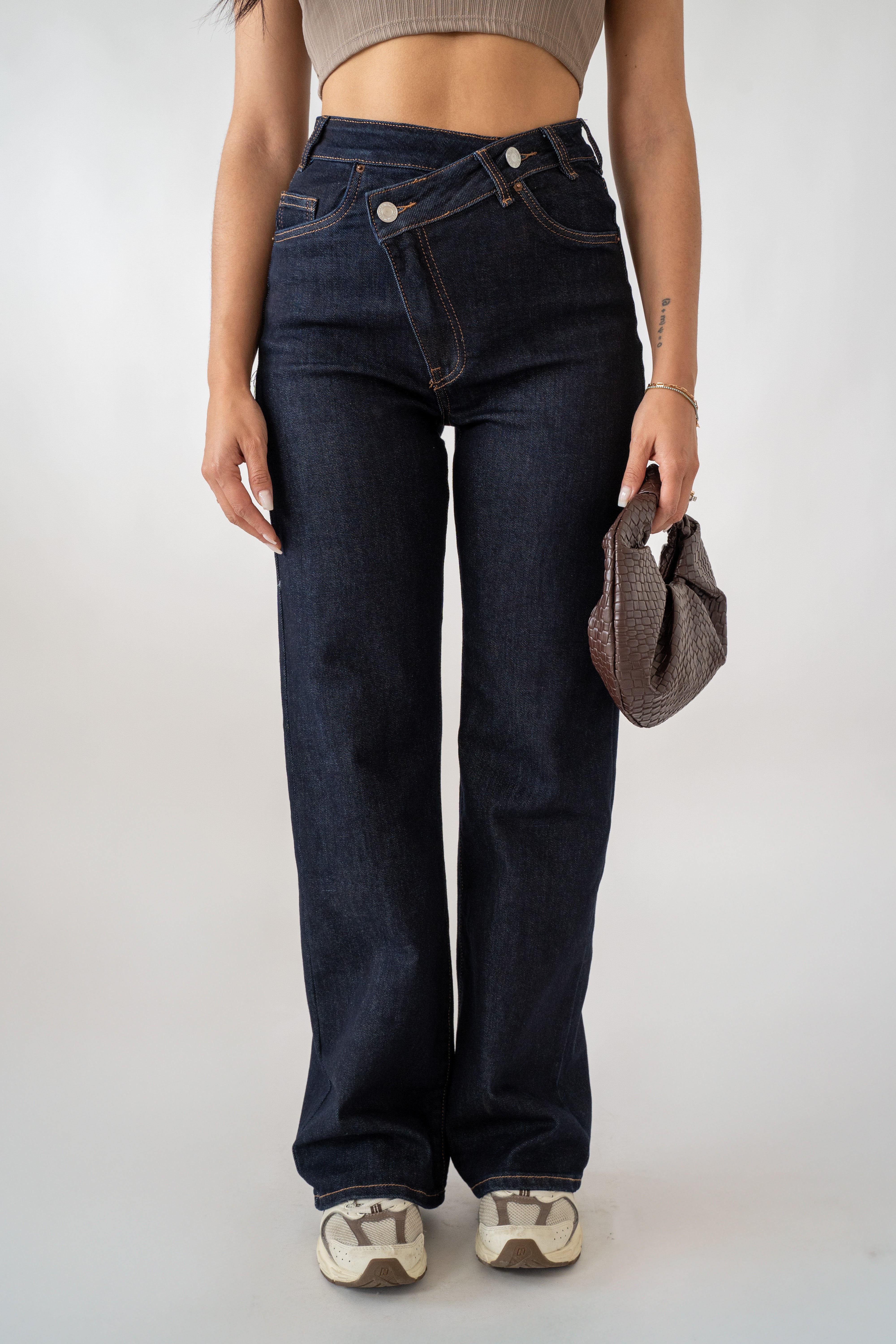 Jeans Wide Leg Con Abbottonatura Trasversale