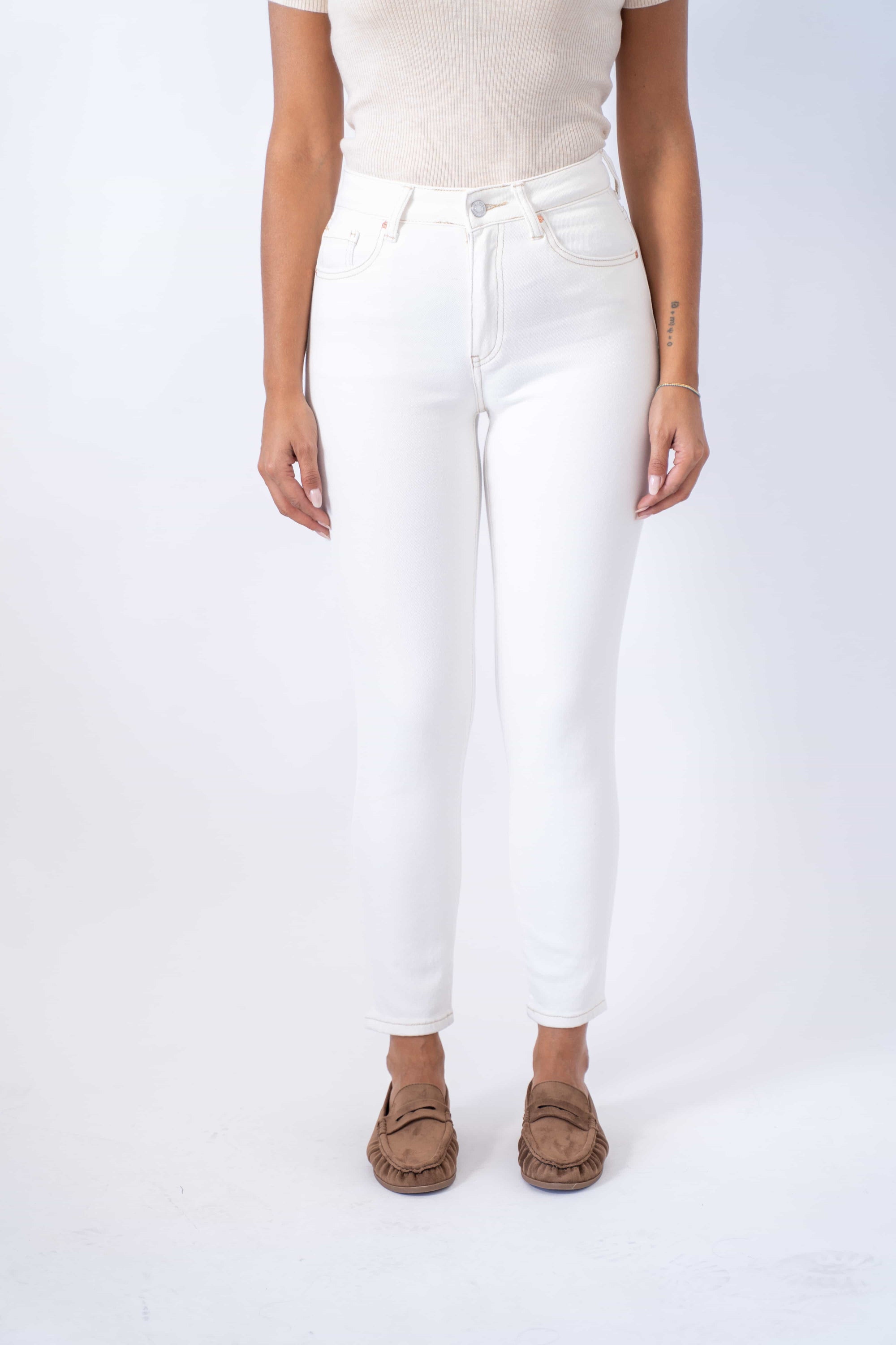 Jeans Mom White