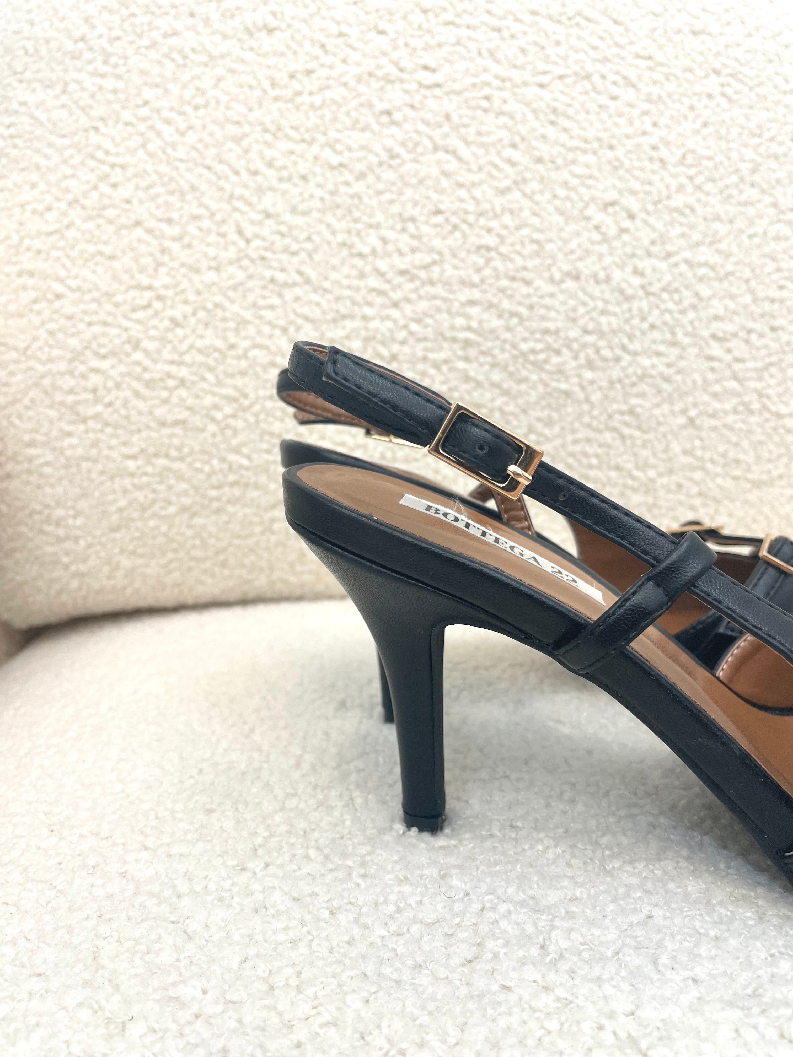 Slingback In Ecopelle Con Fascette