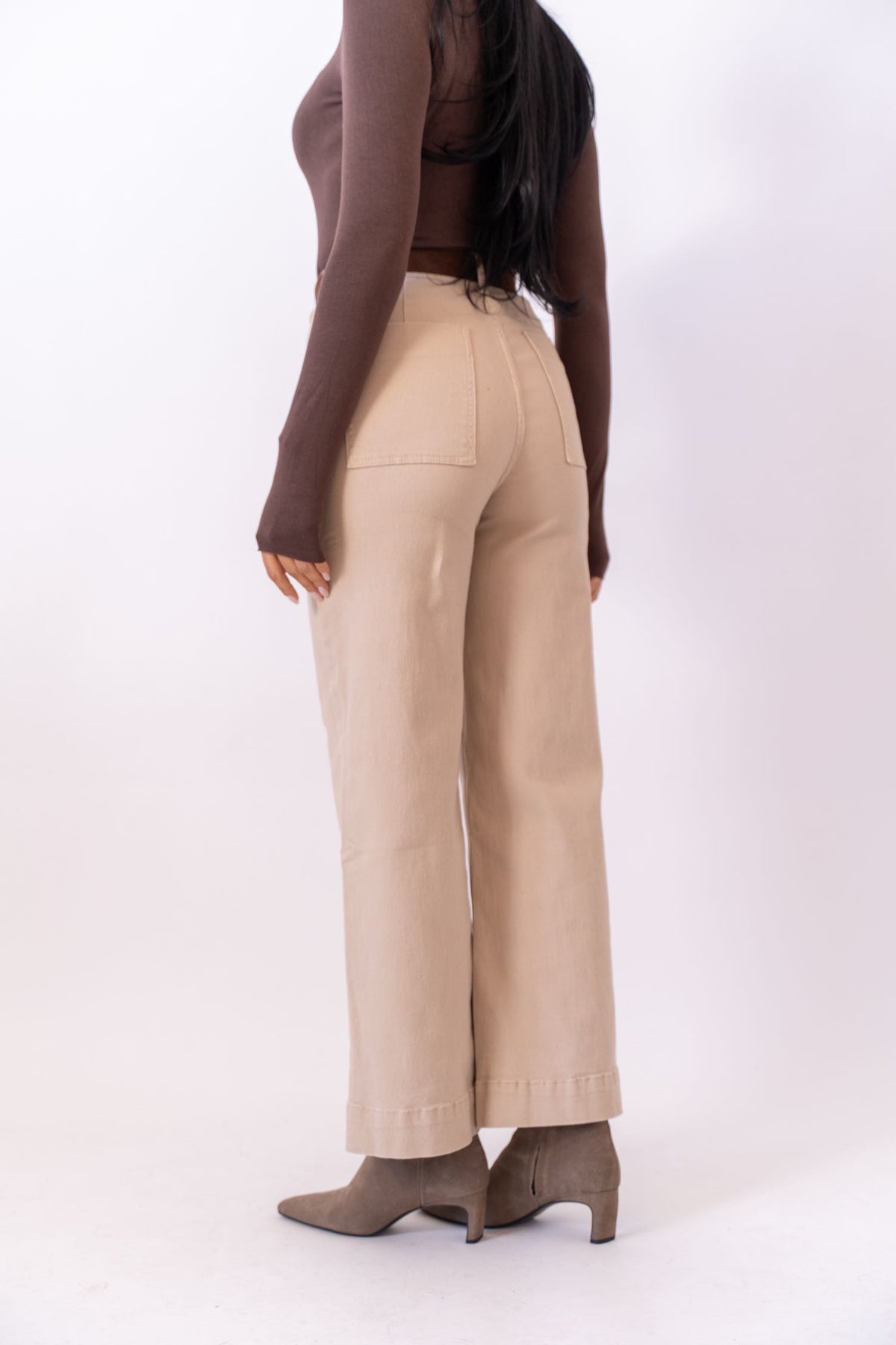 Jeans Gamba Larga Con Cintura