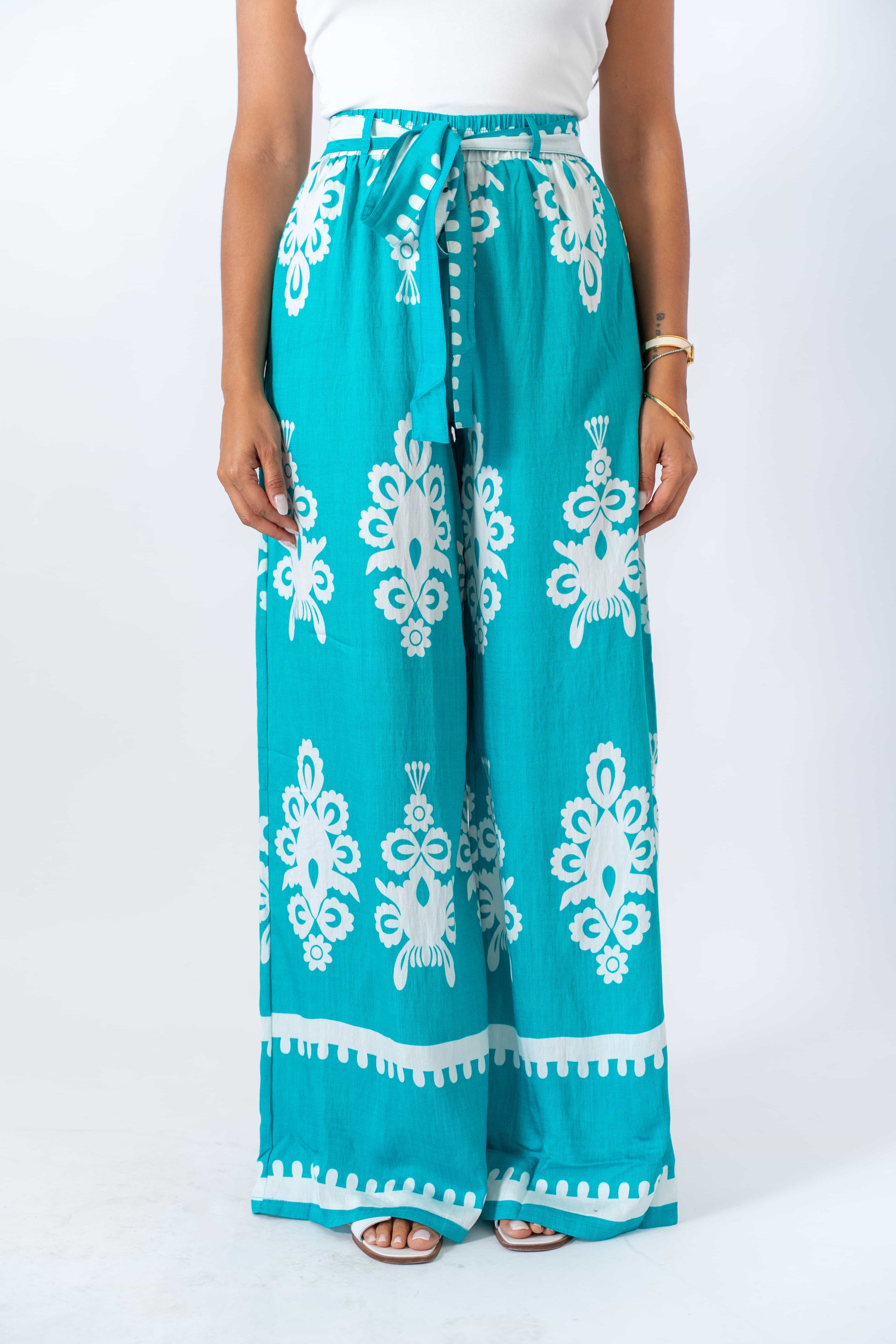 Pantalone Greece