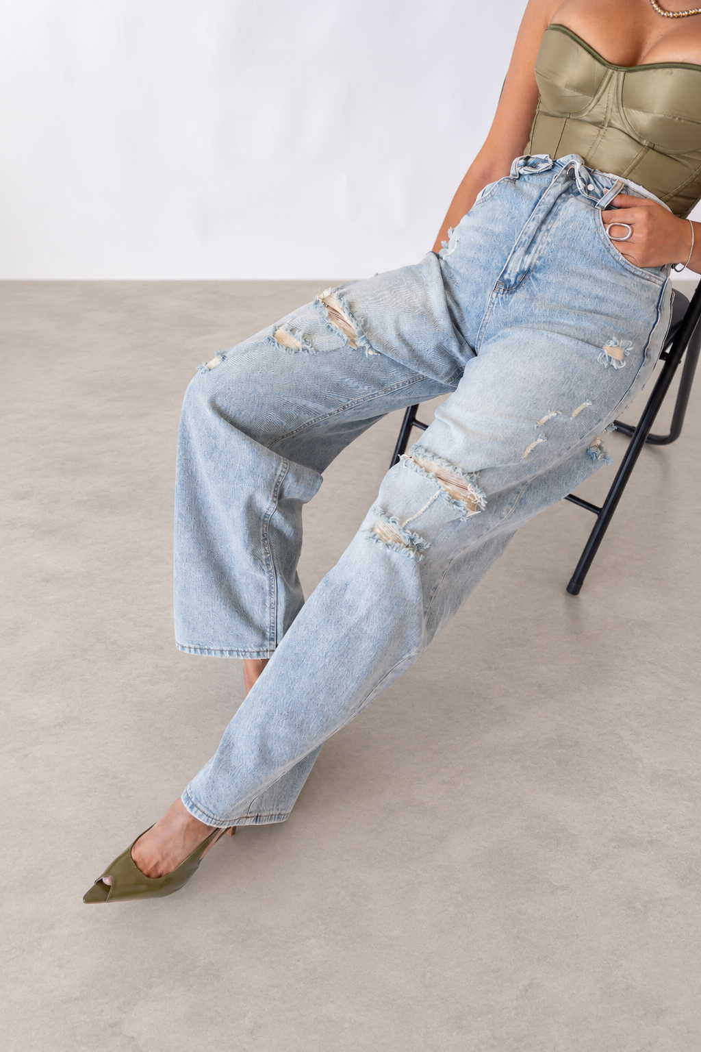 Jeans Light Tears