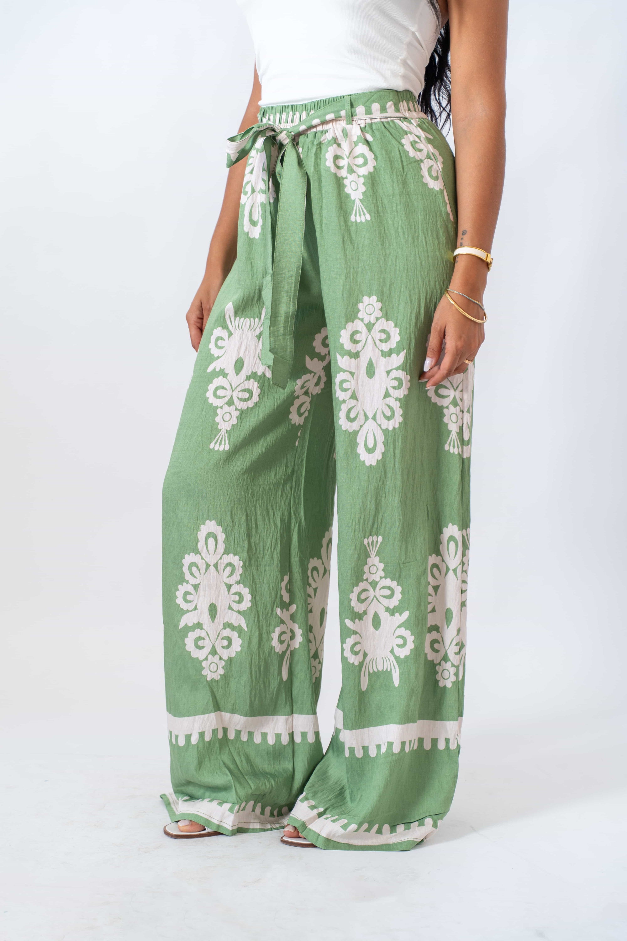 Pantalone Greece