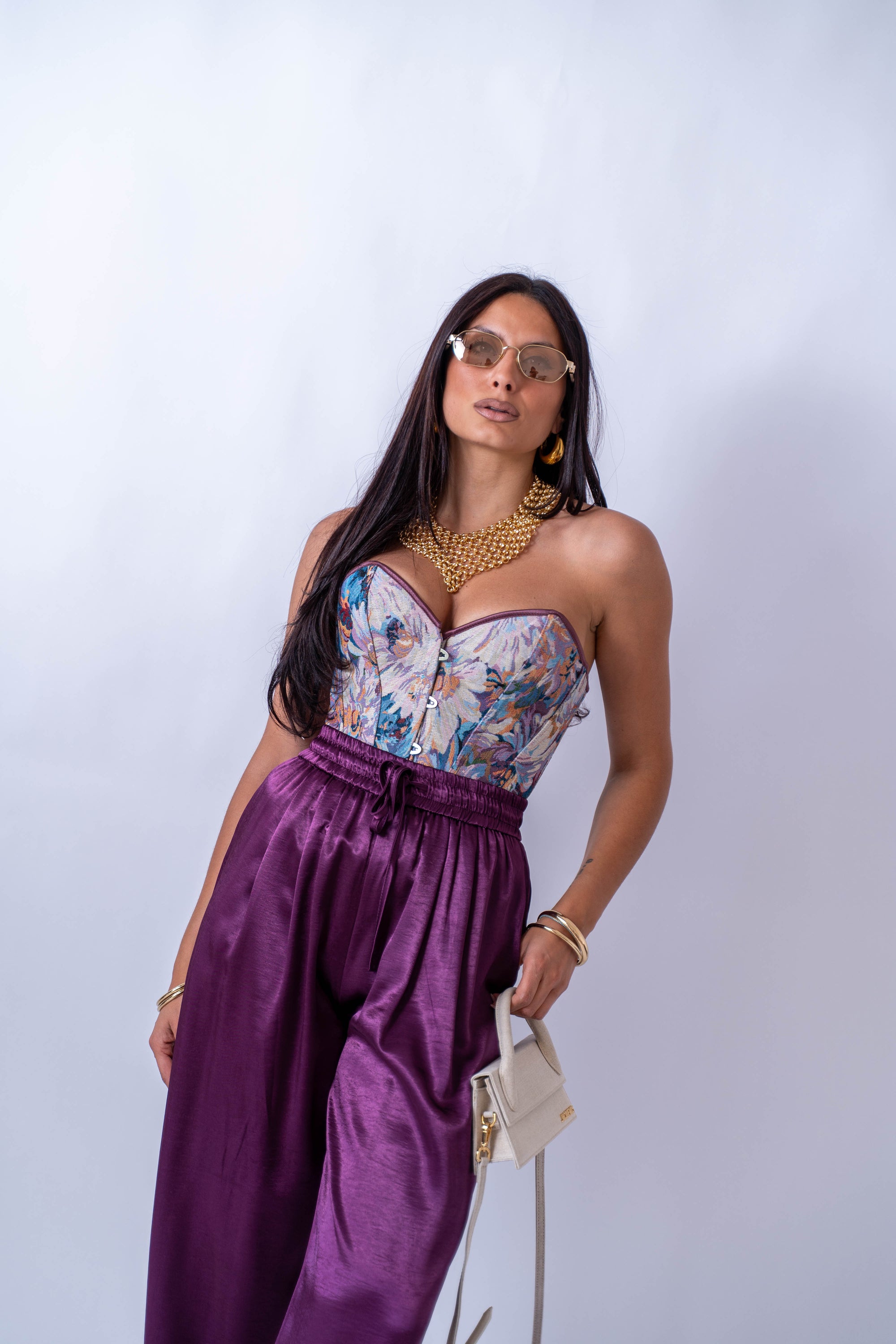 Bustier Asia
