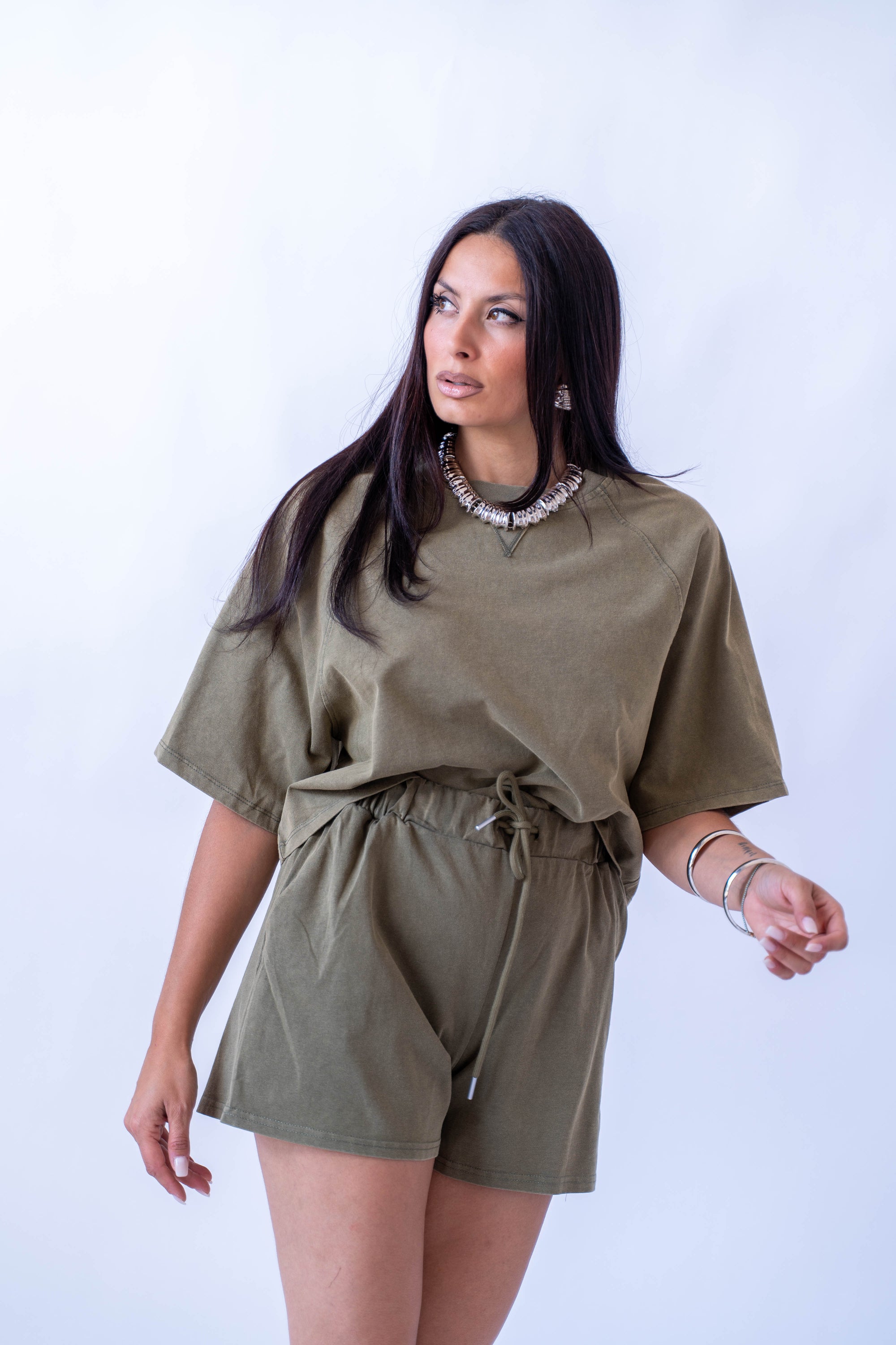 Coordinato Maglia Crop E Shorts