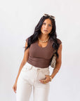 T-shirt scollo A V