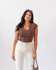 T-shirt scollo A V